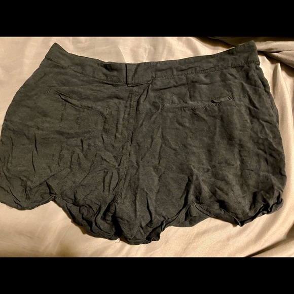 Roxy Shorts - Picture 3 of 3